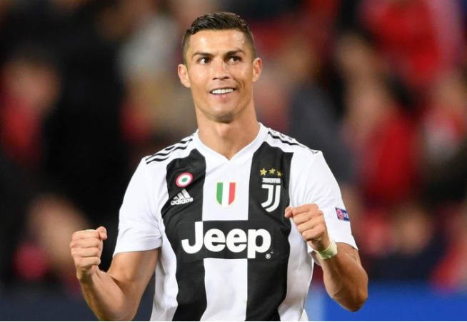 奇葩，印度超级杯球员因内裤颜色违规在赛前被罚下（离谱！印度超级杯球员因内裤颜色不合规赛前遭罚下）