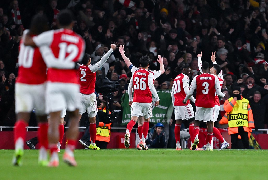 德甲最快10次帽子戏法排名：凯恩76场居首，盖德-穆勒161场（德甲达成10次帽子戏法最快榜：凯恩76场登顶，盖德-穆勒161场）