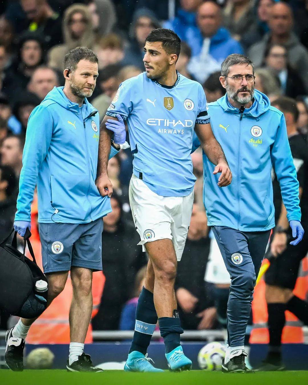 官方：34岁罗梅乌以自由身重返南安普顿，双方签约至赛季末（南安普顿官宣34岁罗梅乌自由身回归，合约至本季末）