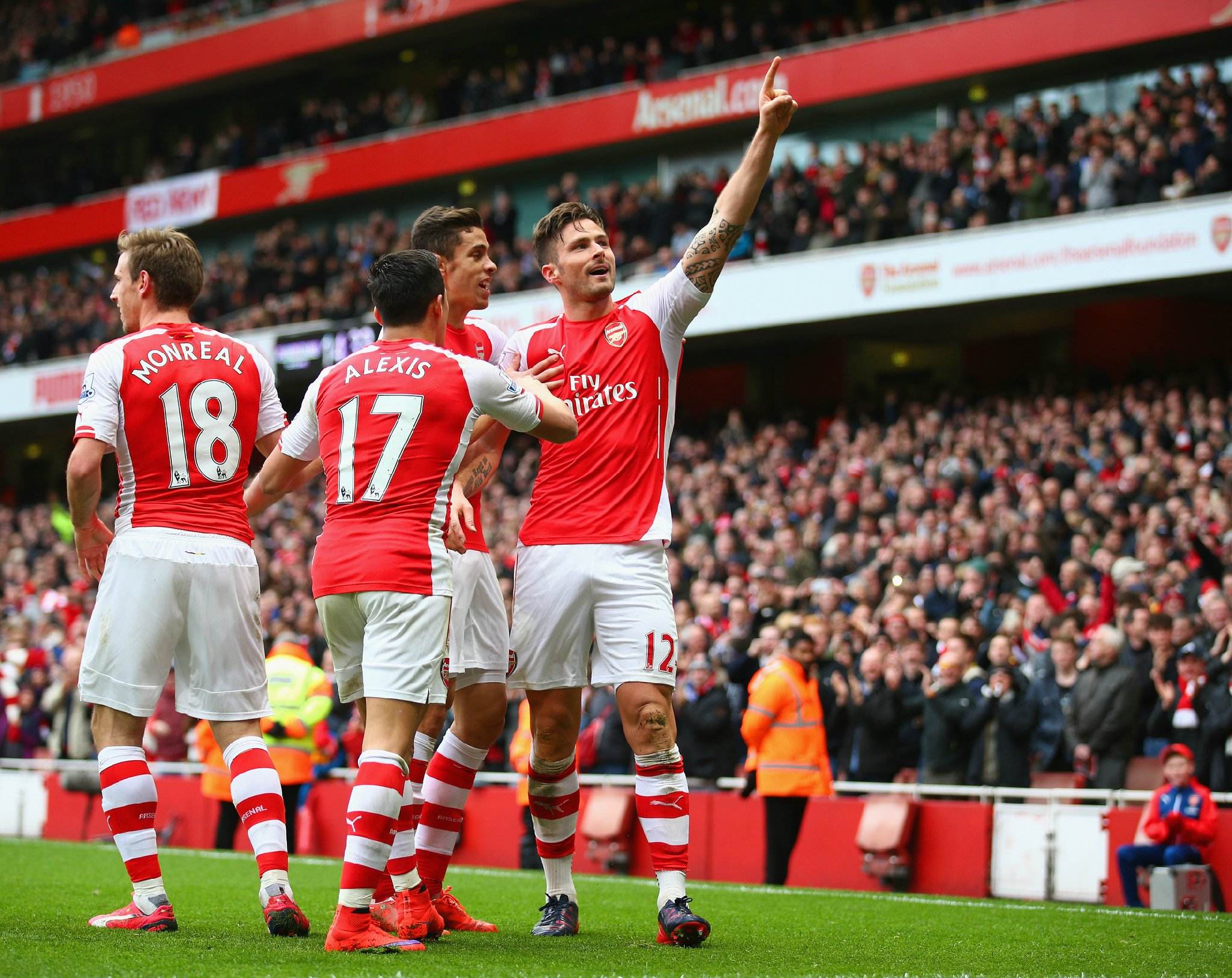 斯潘塞赛季新高＆追平生涯最高分，勇士6人得分上双不敌雷霆（斯潘塞砍赛季新高并追平生涯之最，勇士六人上双仍不敌雷霆）