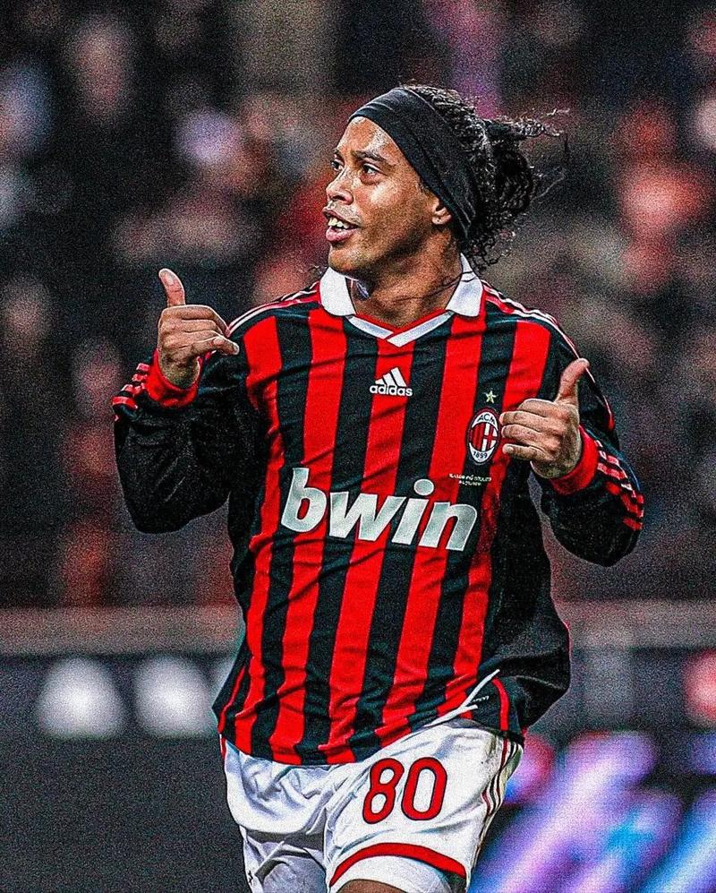 半场战报：国安2-0梅州，法比奥梅开二度（半场快讯：国安2-0领先梅州，法比奥独中两元）