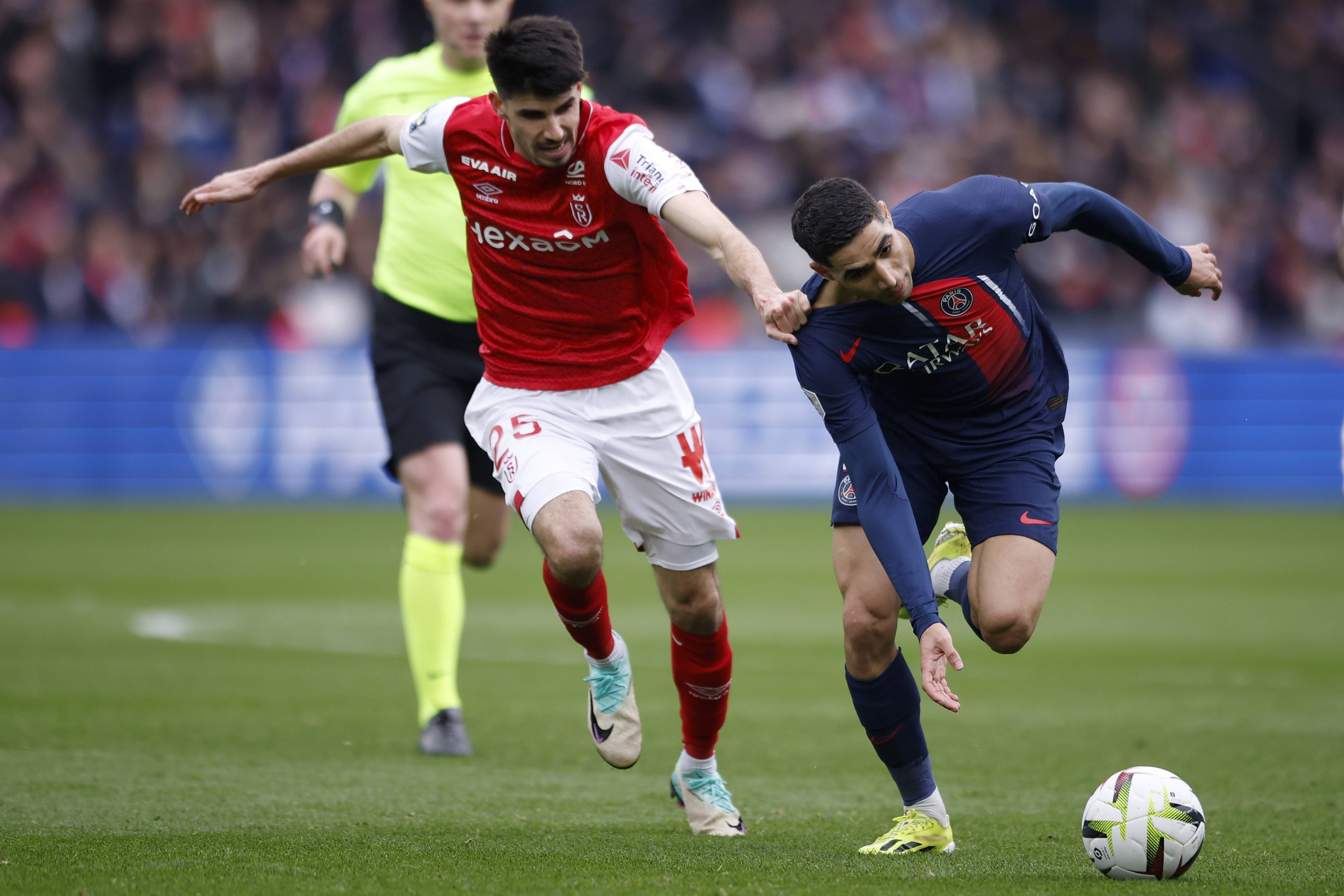 英媒：热刺锋线引援再遇打击，波尔图已表示阿格霍瓦冬窗不会离队（热刺锋线补强再受挫：英媒称波尔图冬窗拒放阿格霍瓦）