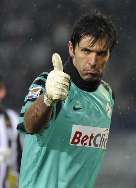 对阵梅州国安收获16次射正，为2012年以来单场中超第二多（战梅州国安16次射正，2012年以来中超单场第二高）