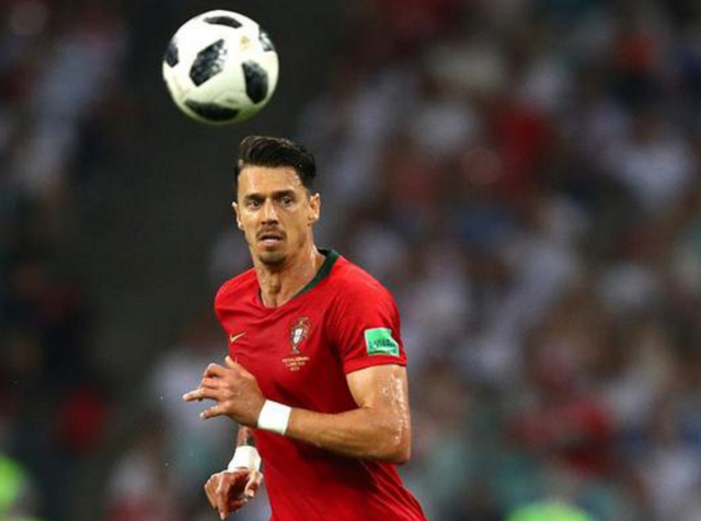 67场26球，瑟洛特升至挪威国家队历史射手榜第三位（瑟洛特67战26球，位列挪威队史射手榜第三）