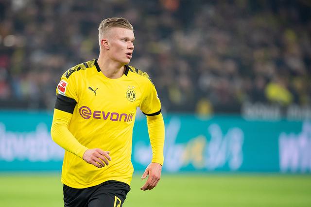 哈登爆砍55分刷新队史纪录 快船客场擒黄蜂终结三连败（哈登轰下55分改写队史纪录，快船客胜黄蜂止住三连败）